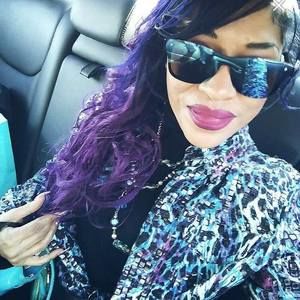 Meet your Posher, Loren